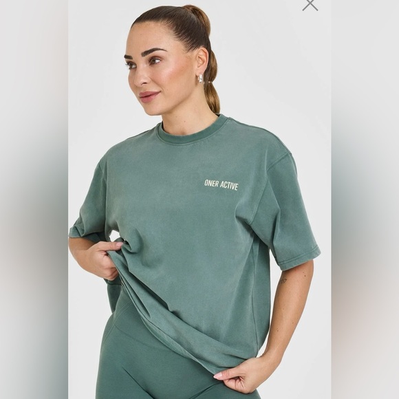 🆕 Oner Active Oversized Graphic Washed T-Shirt ~ ICED GREEN - Picture 2 of 9